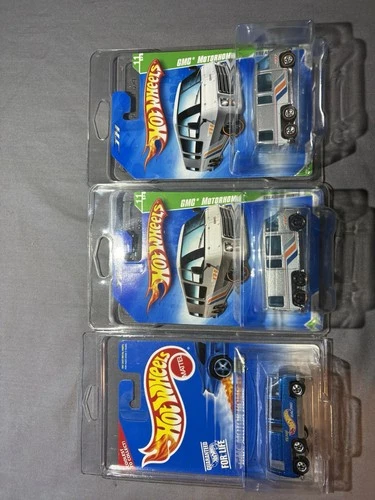 Hot Wheels Treasure Hunt, And Main Line And Vintage Gmc Motorhome In Cases