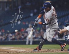 LUIS VALBUENA   HOUSTON ASTROS  SIGNED AUTOGRAPHED 8X10 PHOTO W/ COA