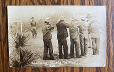 RPPC México Ejecución Hombre con los ojos vendados Escuadrón de fusilamiento Vista Revolución Mexicana