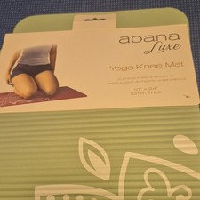 Apana Luxe Yoga Knee Mat Cushions Knees Elbows 10" x 24" Green 10mm