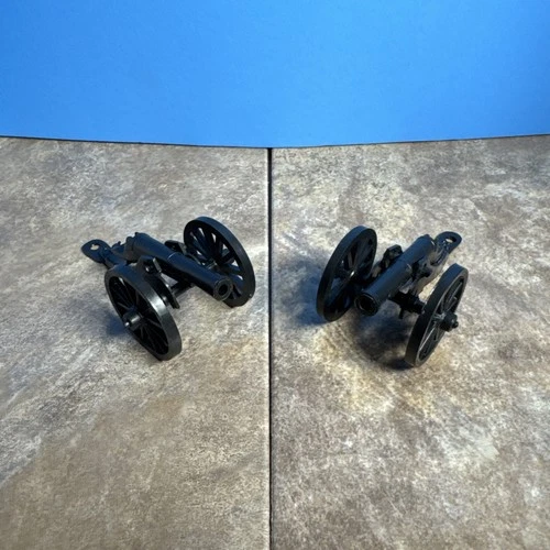 Vintage Marx Fort Apache Alamo Play Set Black  Non Firing Cannons