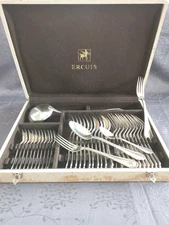 Ercuis Trianon Cutlery Set 37 Pieces Silver Plated Excellent Condition
