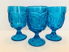 Vintage L E Smith Blue Glass Moon & Stars Footed Water Goblets, Set of 3