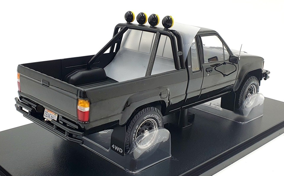 Dark Scale KK Scale 1/18 Scale KKDC181561 - Toyota Truck Hilux Cab 4X4 1985 BTTF ...