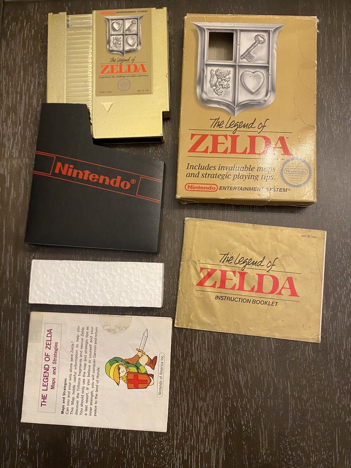 Nes - The Legend of Zelda Rev A Round Seal Nintendo Complete #1981