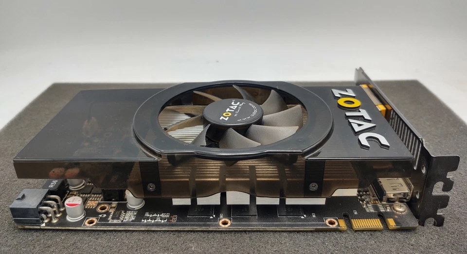 Zotac GTS450 amp 1GB 128BIT DDR5 PCI-Express Video Card - FAST SHIPPING - Image 4 of 4