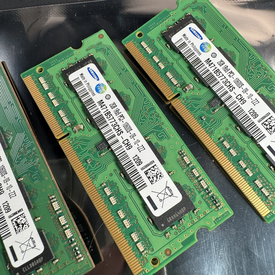 M471B5773CHS-CH9 OEM SAMSUNG LAPTOP MEMORY 2GB (x3) 1RX8 PC3-10600S-09-10-ZZZ - Image 3 of 4