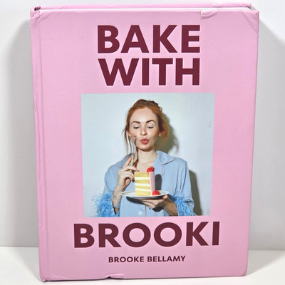 洋書 Bake with Brookie Bake with Brooki - Kindle edition by Bellamy, Brooke. Cookbooks