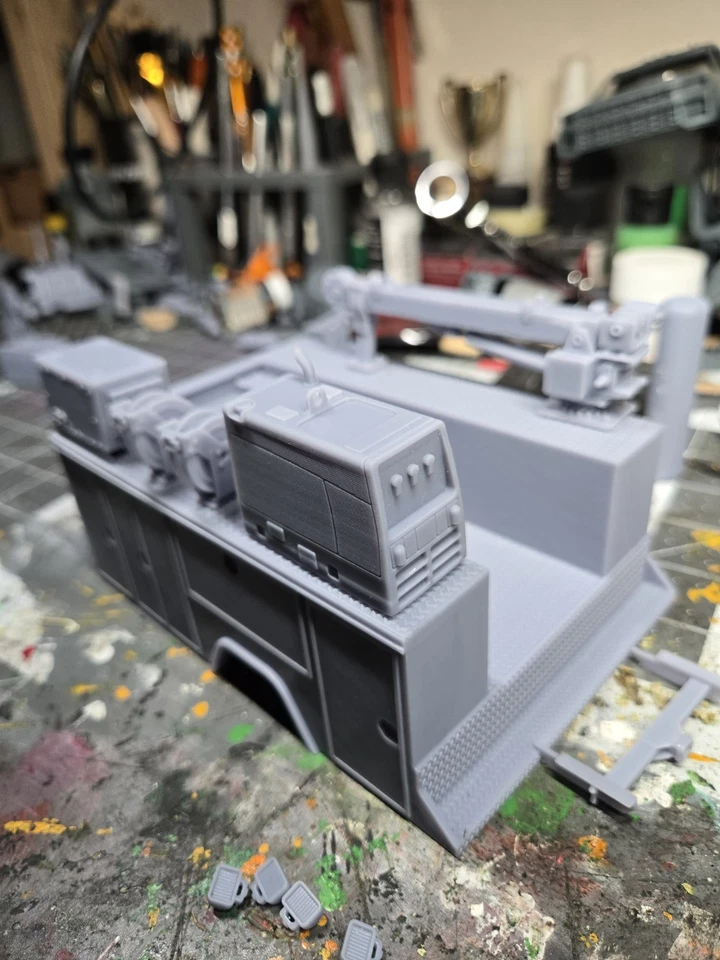 3d Resin Printed 1-24 Scale Mechanic Service Truck Bed With Craine  - Image 3 of 4