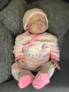 Magnifique Petite Fille Bebe Reborn Ebay