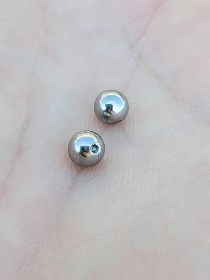 2 Surgical Steel High Polish 18g 16g 14g Externally Threaded Replacement - Image 4 of 4