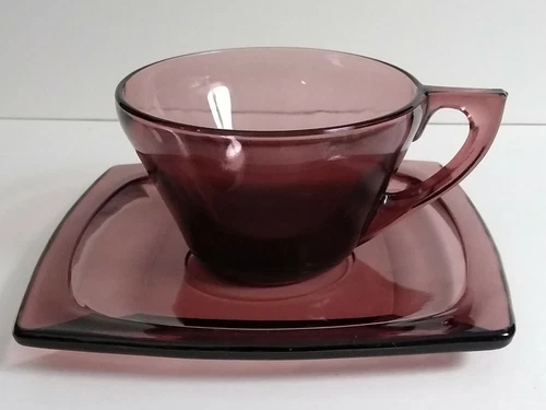 Hazelware Glass Co. MOROCCAN AMETHYST Cup & Saucer, MINT!