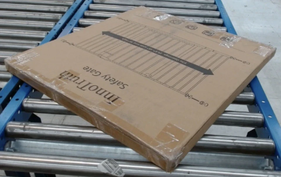 Puerta para bebé InnoTruth - Puerta de seguridad de montaje a presión extra ancha para escaleras + puertas Foto 2 de 2