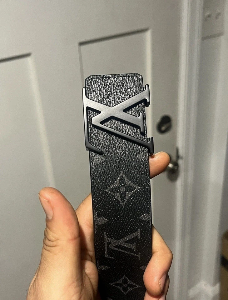 Cinto Louis Vuitton LV inicial monograma couro para homens - Marrom tamanho 34 - Imagem 3 de 4