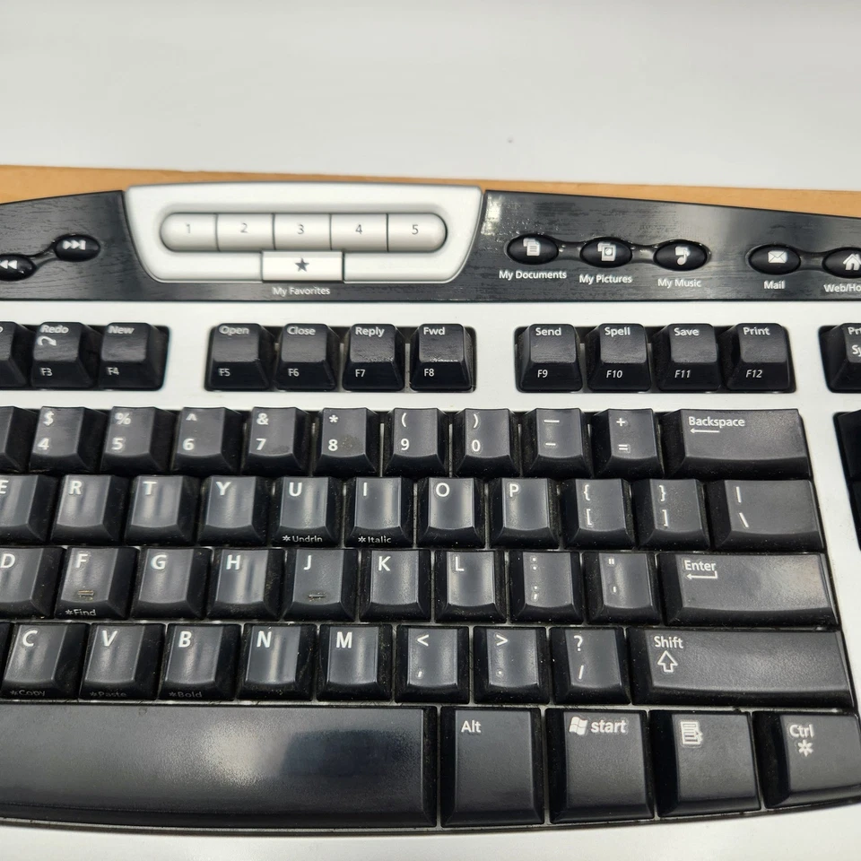 Microsoft Digital Media Pro Keyboard 1031 USB Wired Tested Working Silver Black - Image 3 of 4