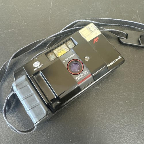 Minolta Freedom III analoge Kompaktkamera 35 mm 1:2,8 Festbrennweite FUNKTIONIERT - Bild 5 von 10