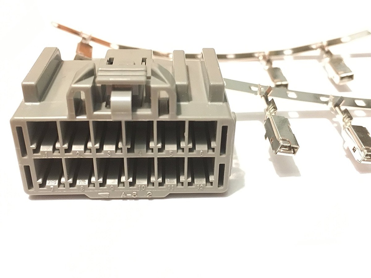 Genuine OEM WPT-1078 Connector & Terminal Kit – 2-Pin Unsealed Male System, 18AWG, No Pigtail (3U2Z-14S411-LAB)
