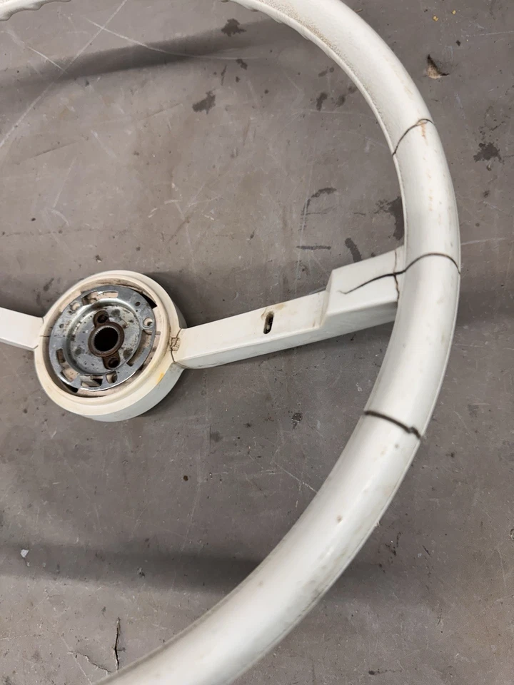 1965-1967 Ford Galaxie 500 Steering Wheel XL 500 LTD Custom Marauder Park Lane - Image 4 of 4