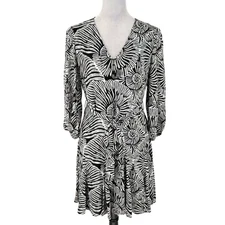 WHBM Dress Womens 6 Black White Floral Lined Stretch Knit Zip Belt Fit n Flare