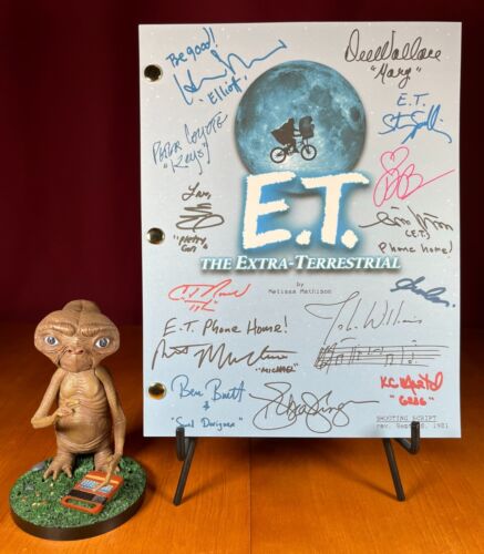 E.T. Script Signed- Autograph Reprints- 115 Pages- E.T. the Extra-Terrestrial - Picture 1 of 7