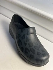 Crocs Womens Neria Pro II Clog Black Gray with Leopard Print Slip On Shoe Sz 7