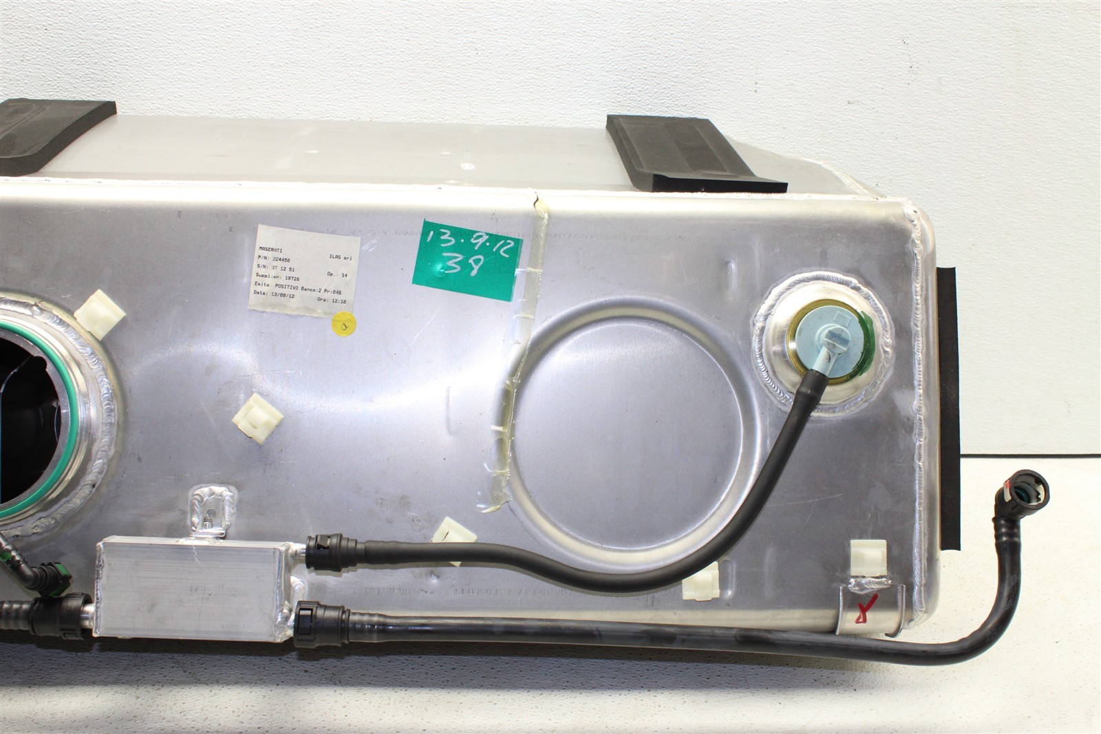 2013 Maserati GranTurismo Gas Fuel Tank Reservoir Coupe 08-13