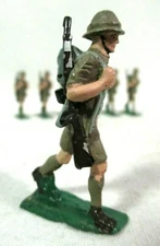 7 Authenticast Comet Britain North African Infantry Toy Soldiers Walking Desert