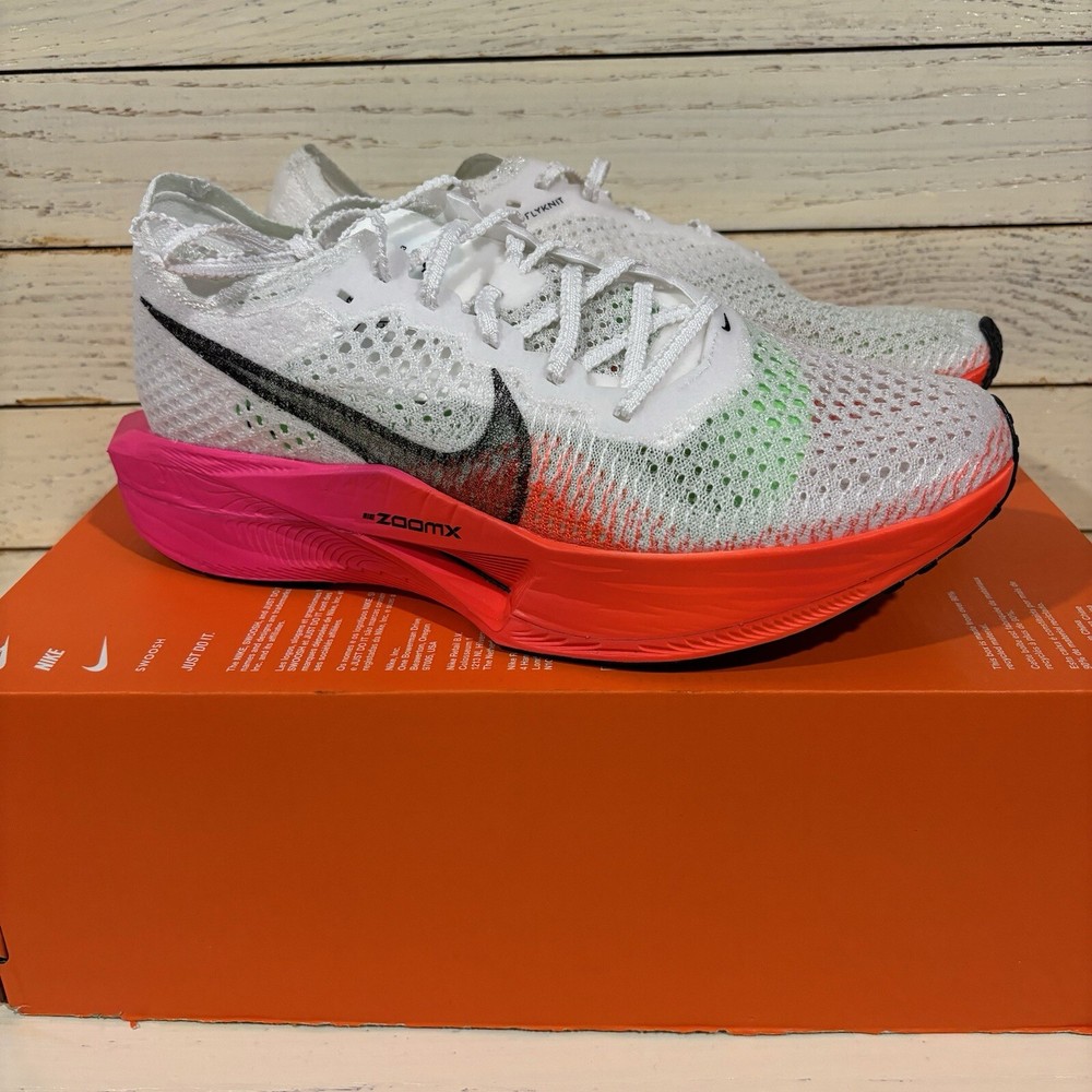 Nike ZoomX VaporFly Next% 3 in White Crimson Pink - Size 7.5