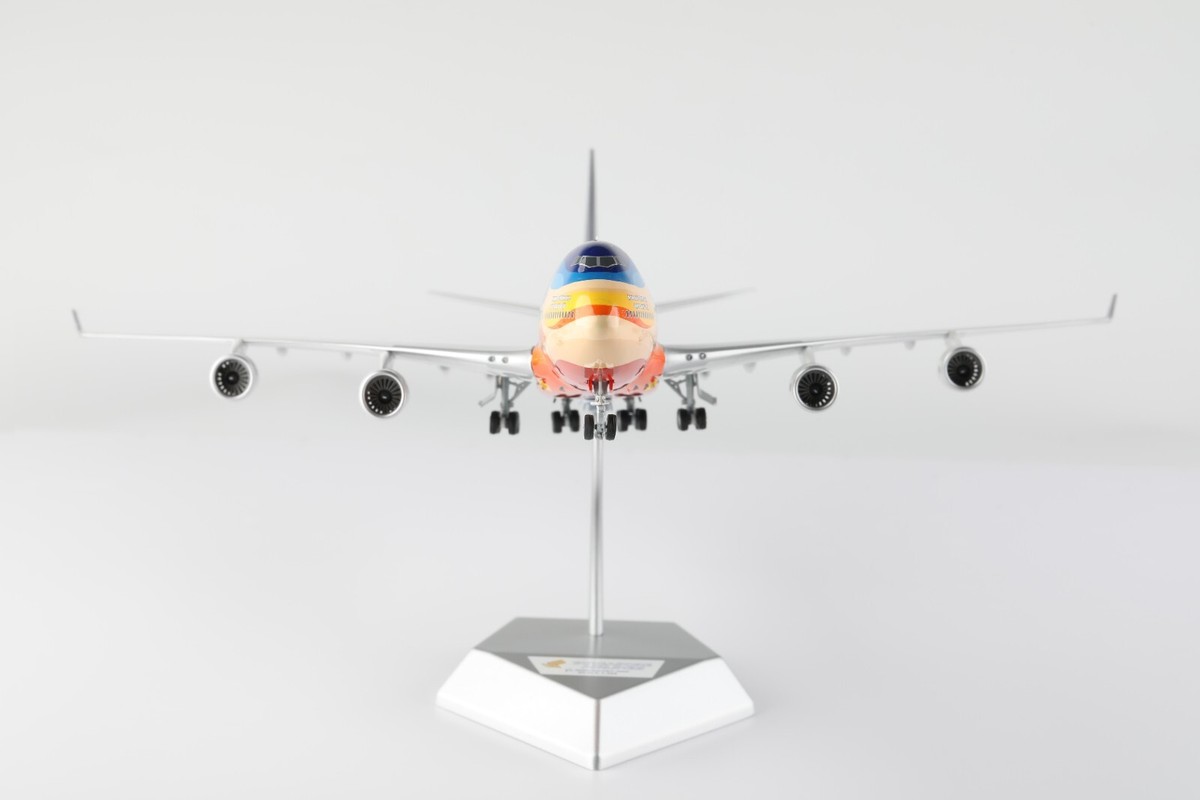 SQ Wings 1/200 Singapore Airlines Boeing 747-400 9V-SPL SQ Wings 1/200 Singapore Airlines Boeing 747-400 9V-SPL