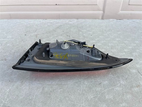 14 15 16 17 18 Jeep Cherokee Inner Tail Light OEM - Picture 10 of 13