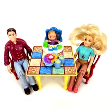 Fisher-Price Loving Family Dollhouse Set Table 2 Chairs Baby Highchair Couple