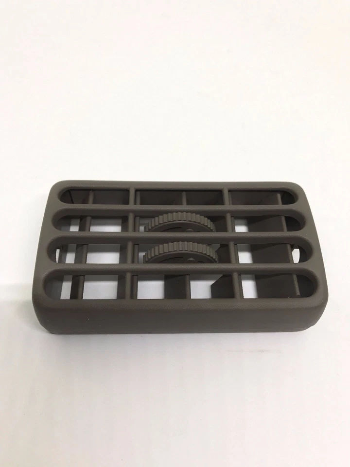 1996-1999 Pontiac Bonneville 16754755 DEFLECTOR. Air Distributor. Air Outlet. - Image 2 of 4