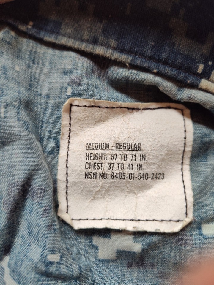 US Navy Uniform Digital Camo Blue Button Up Shirt Men's Size Medium