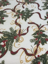 Vintage Linens ‘ n Things Holiday Christmas Holly & Ribbon Tablecloth 92" x 56"