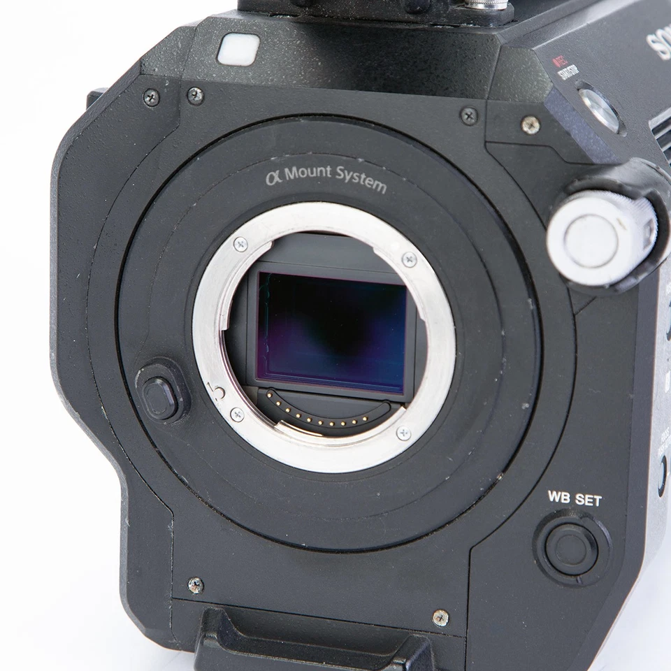 Sony PXW-FS7 4K XDCAM Camera System - (2361 Hours) SKU#1987296 - Image 3 of 4