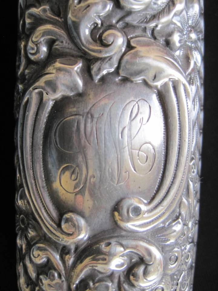 Cepillo de ropa antiguo victoriano Repousse de plata de ley de 6" Birmingham Inglaterra Foto 3 de 4