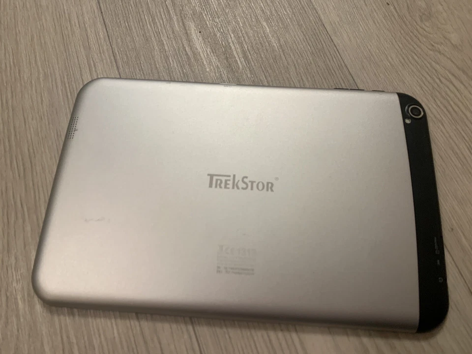 TrekStor Volks-Tablet 16GB, WLAN + 3G (E-Plus), 25,7 cm (10,1 Zoll) - Schwarz & - Bild 3 von 3