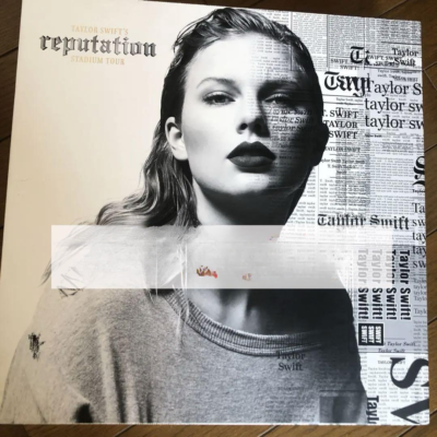 テイラー・スウィフト レピュテーションツアー VIP限定 グッズ Taylor Swift Reputation Tour in Tokyo Japan VIP Box w/o LED