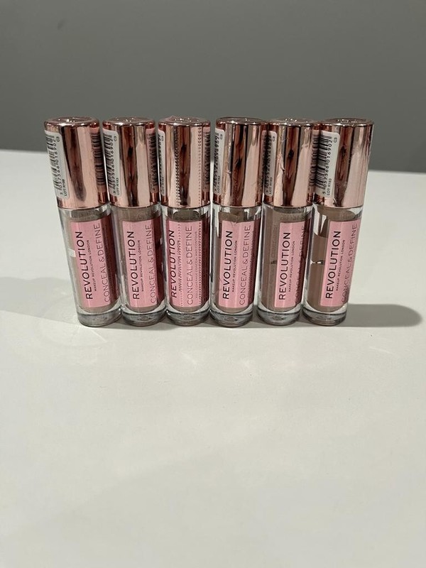 LOT OF 11 PCS OF REVOLUTION CONCEAL & DEFINE FULL COVERAGE CONCEAL C3 NEW SEALED