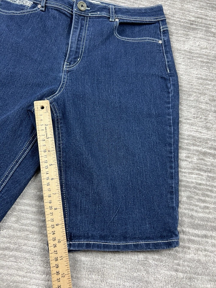 Pantalones cortos para mujer Cato est 1946 14 pantalones de mezclilla azules mezcla de algodón Foto 4 de 4