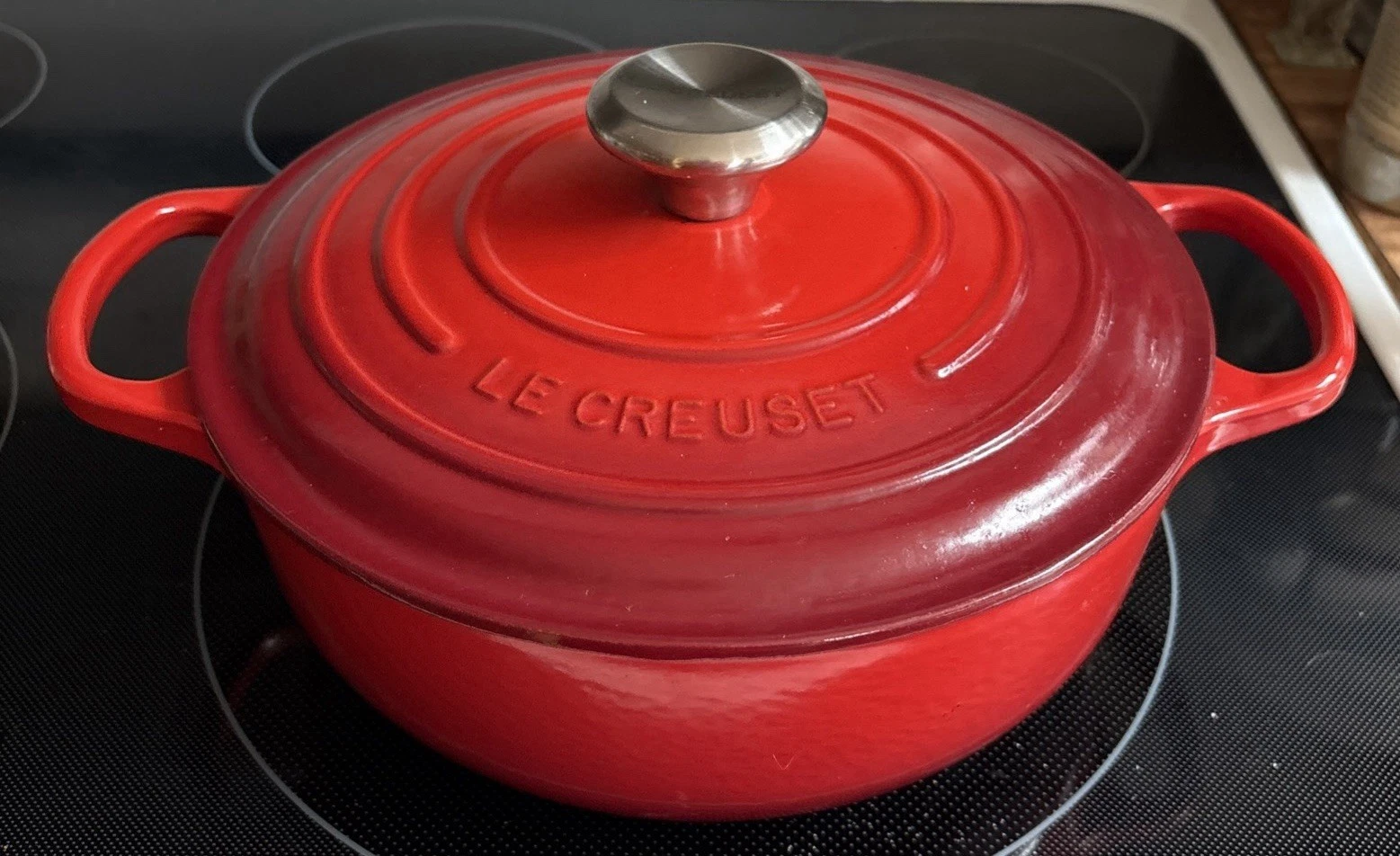 Le Creuset Signature Cast Iron 3.5 Quart #20 Sauteuse Oven, Cerise Red