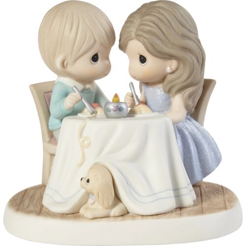 Precious Moments - You Make My Heart Glow Figurine 211034 - Picture 1 of 4