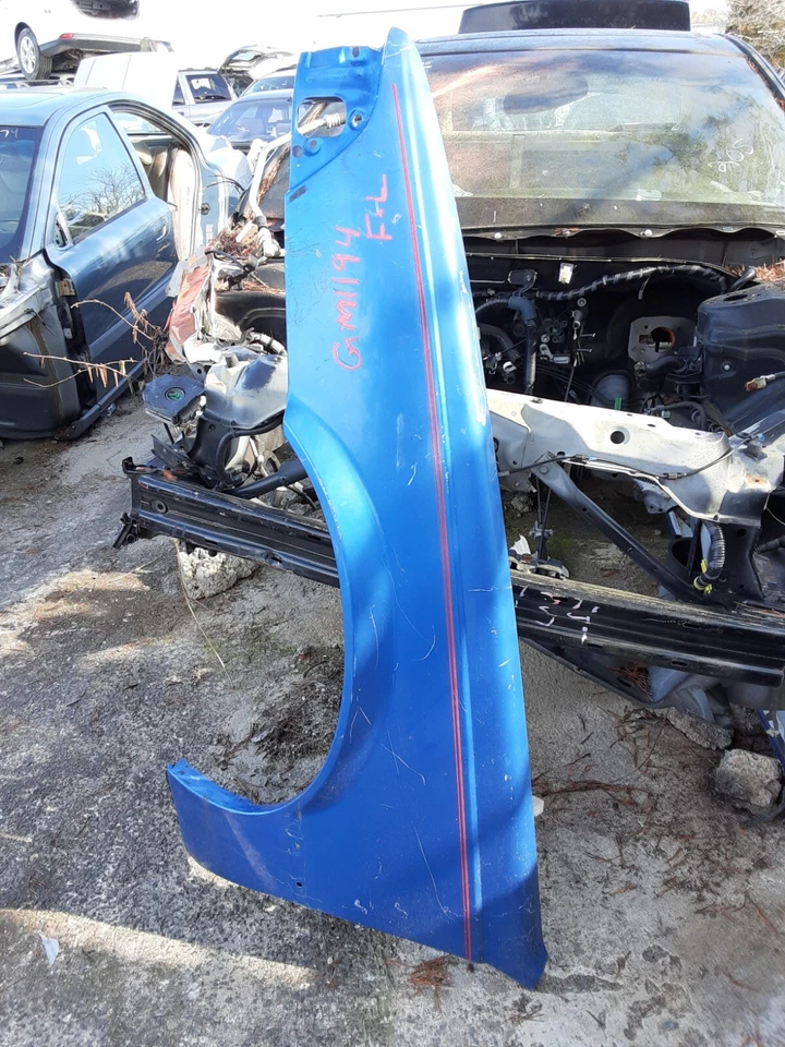 Guardabarros delantero izquierdo del lado del conductor Chevrolet Cavalier 1988-1994 OEM, 110-02138 Foto 3 de 4