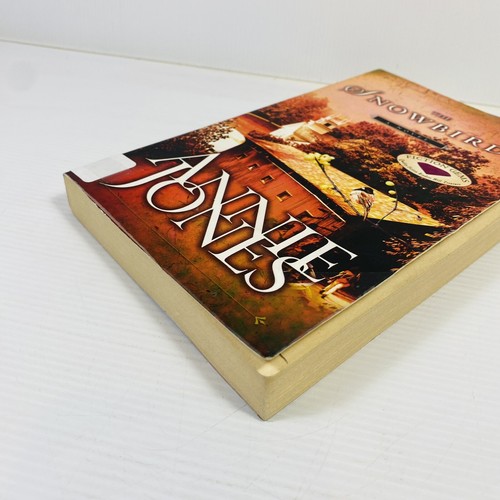 2 Lot Annie Jones- The Snowbirds & Deep Dixie Medium Paperbacks Ex LIbrary - Picture 5 of 15