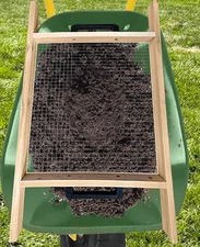 Large Soil Sifter, Dirt Sifter for Gardening, for Use in a Wheelbarrow, Compost 