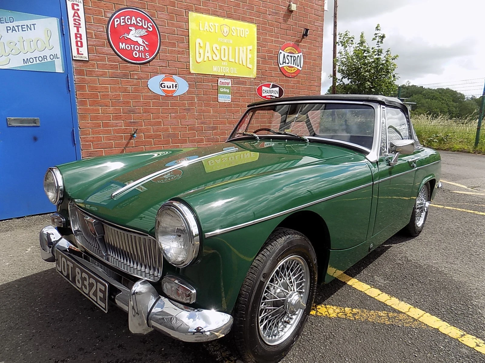 1967 MG Midget 1275