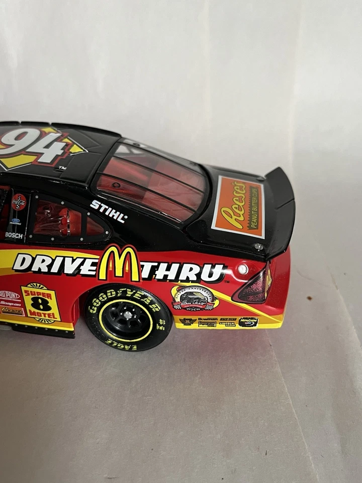 Ford Taurus 2000 Action Elite Bill Elliott #94 McDonald’s escala 1/24 1 de 10000 Foto 4 de 4