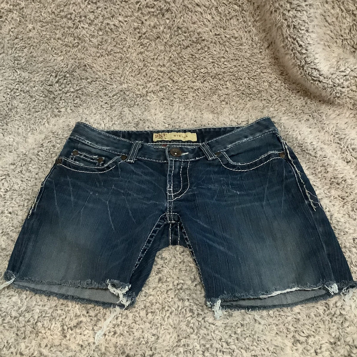 Cute cut hotsell off jean shorts
