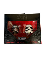 Star Wars Titanium The Black Series Helmets CAPTAIN PHASMA and STORMTROOPER 02