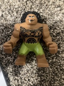 LEGO Minifigure Maui (moa003) And Moana Disney Moana's Ocean Voyage (41150)